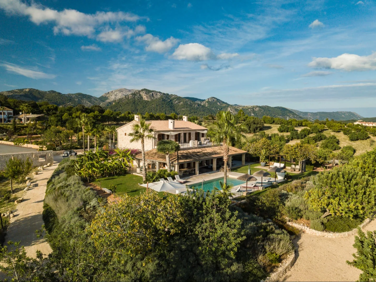 Villa Baix
