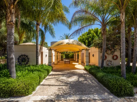 Villa