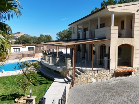Villa